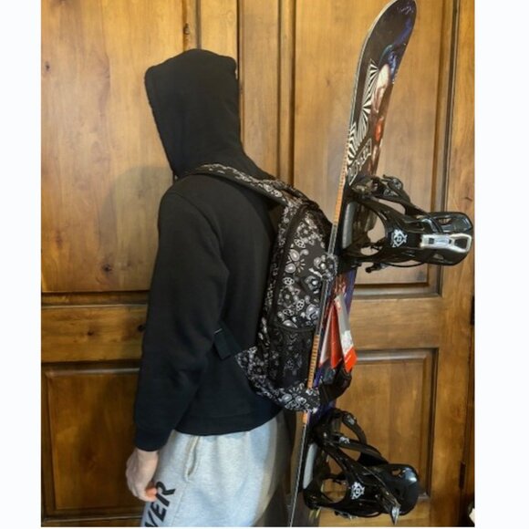 $150 Burton Treble Yell Backpack Bandana Skateboard Snowboard